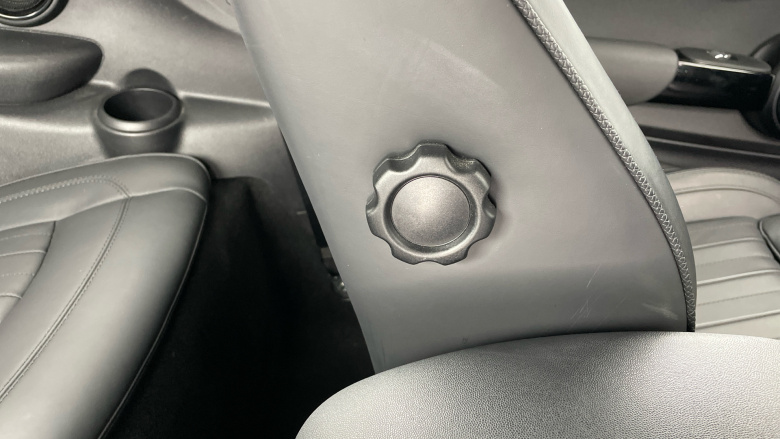 MINI Hatchback 2.0 John Cooper Works 3dr Auto Petrol Hatchback